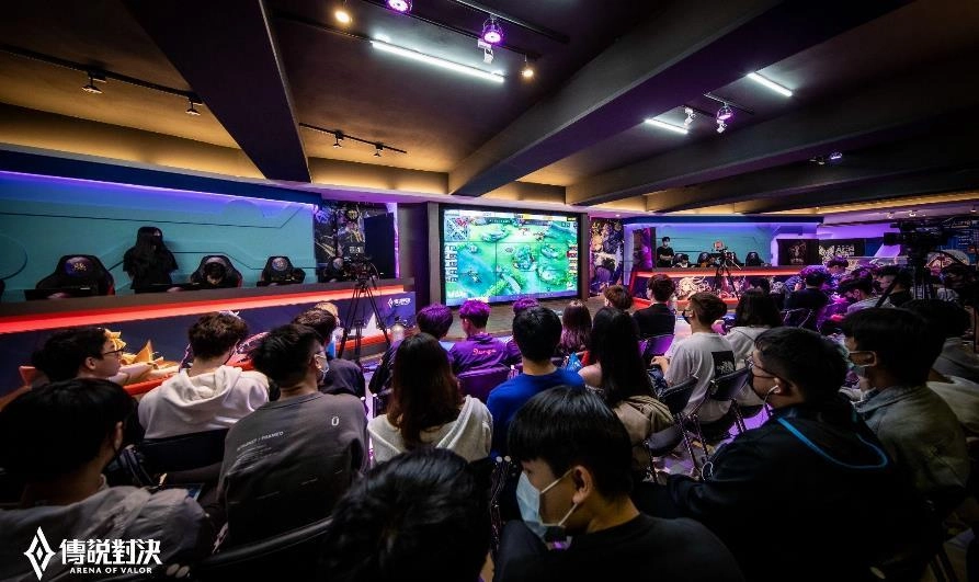 《Garena 傳說對決》ACS校園聯賽總決賽落幕 黎明企鵝創下雙冠紀錄!