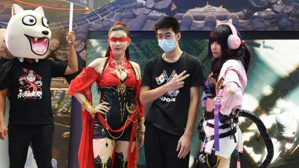 高手在民間《永劫無間》關主挑戰賽展場熱血PK! 搶拍人氣Coser「寧紅夜」「沈妙」打卡拿福利！