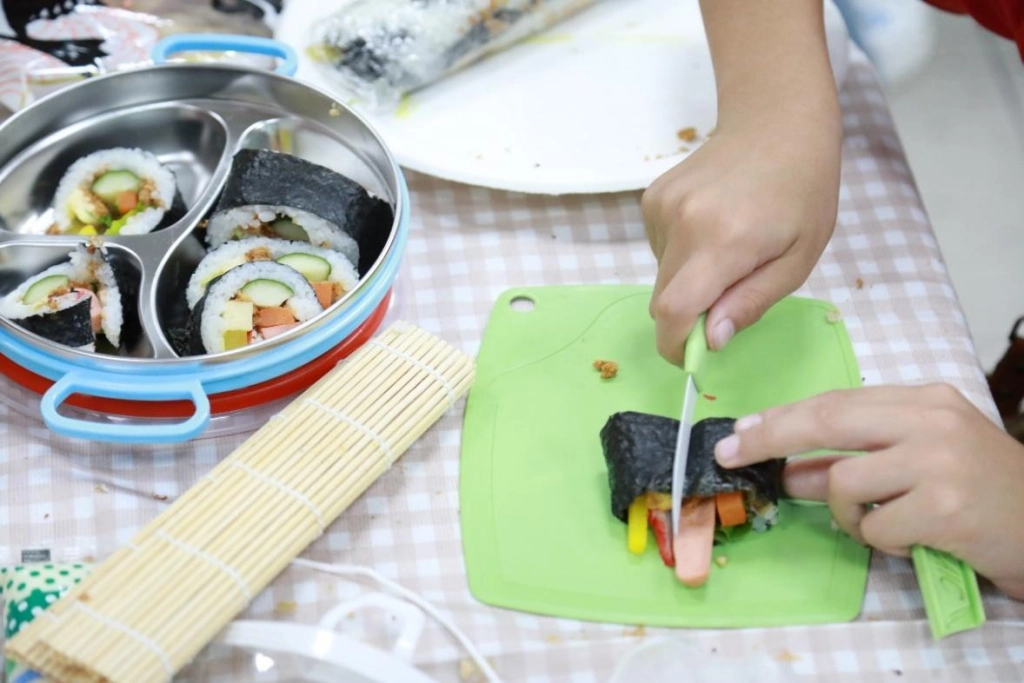 艾肯娛樂攜手博幼基金會培育未來希望, 打造『一日小當家』超真實活動體驗!